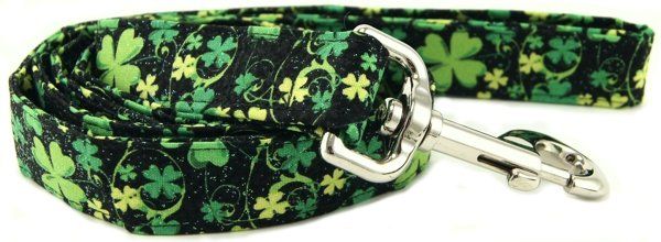 Frolicking Four Leaf Clovers Dog Leash (Option: X-Small)