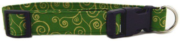Metallic Gold Scrolls on Green Dog Collar (Option: X-Small)