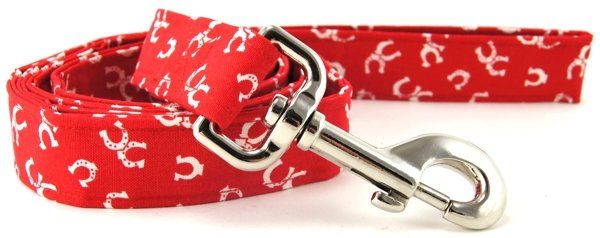 Red Horseshoes Dog Leash (Option: X-Small)
